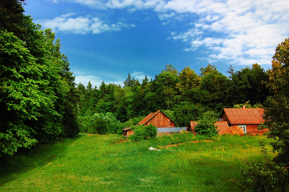 village-785628_960_720